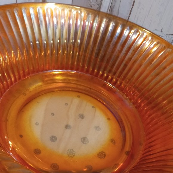 Large Vintage Iridescent Marigold Carnival Glass Bowl - Picture 6 of 6